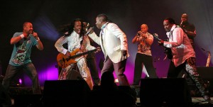 Earth, Wind & Fire-Bank Of America Pavilion