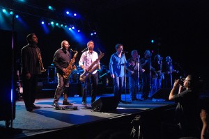 Huey Lewis The News-Bank of America Pavilion